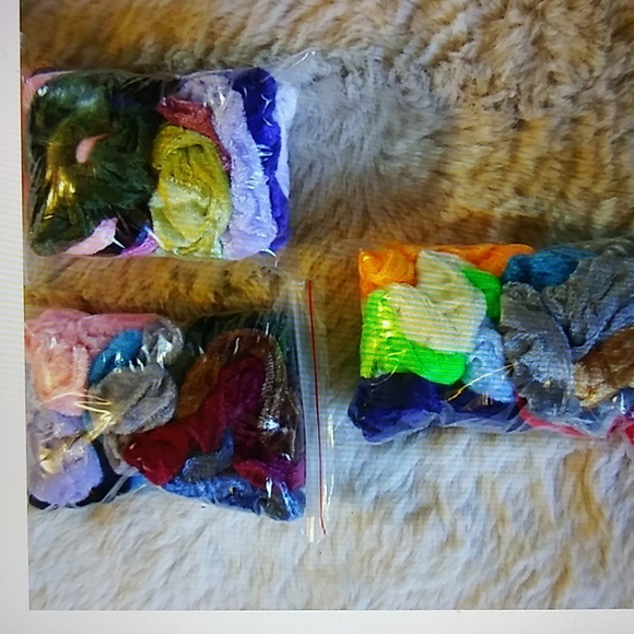 $$❤️❤️☘️ NWOT. Velvet scrunchies various colors come in sets of 10. - Picture 3 of 5